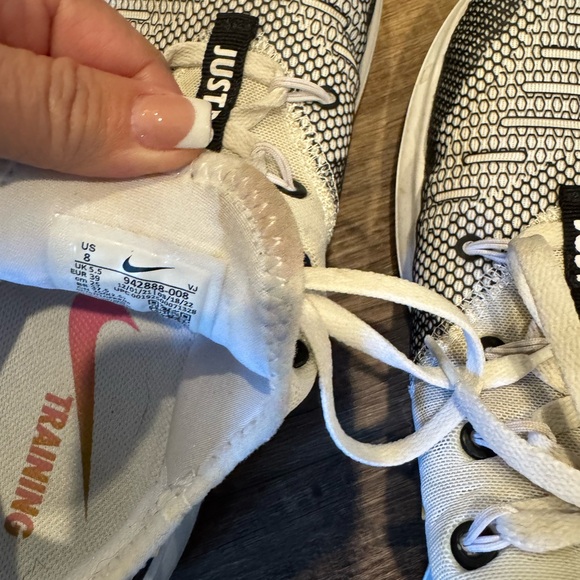 Nike Women’s Free TR8 size 8 - Picture 15 of 16